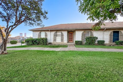 1 W Mountain Creek Dr, Grand Prairie, TX, 75052-6214 | Card Image