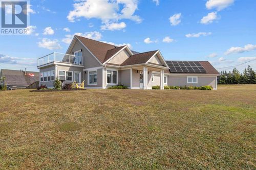 80 Pine St, Brackley Beach, PE, C1E2W2 | Card Image