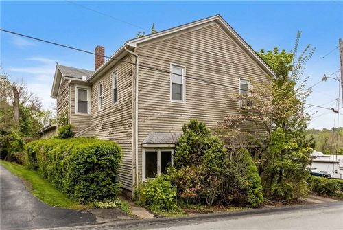 700 Bridge St, Irwin, PA, 15642-1506 | Card Image