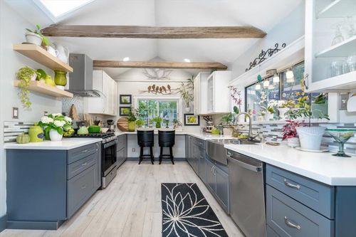 12688 Valley View Rd, Nevada City, CA, 95959-8904 | Card Image