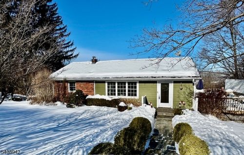 6 Courtland Rd, Vernon, NJ, 07462-3129 | Card Image