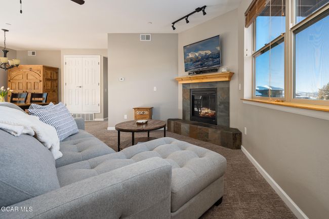 2 - 400 Gcr 8342, Condo with 2 bedrooms, 2 bathrooms and null parking in Fraser CO | Image 7