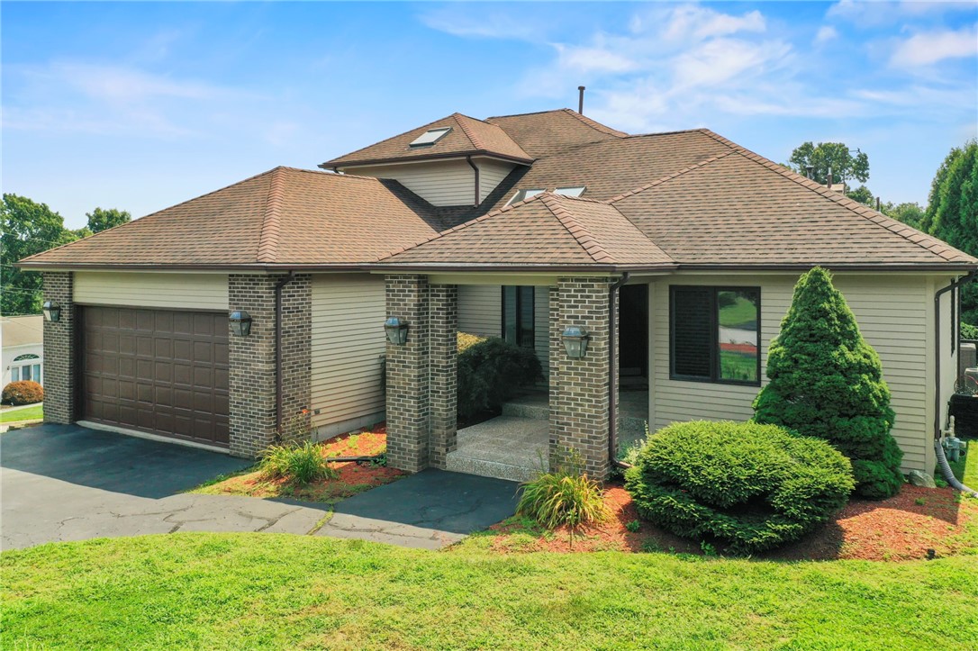 Katelan Ct, Cranston, RI 02921