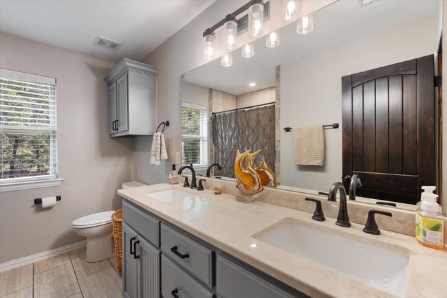 6570 County Road 2297, House other with 3 bedrooms, 2 bathrooms and null parking in Quinlan TX | Image 20
