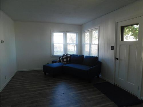 502 E Main St, Farmersburg, IN, 47850-7004 | Card Image