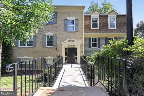 102-20220 Shipley Ter, GERMANTOWN, MD, 20874-3723 | Card Image