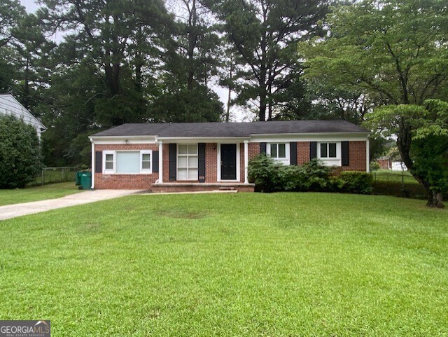 Pineglen Dr, Riverdale, GA 30296