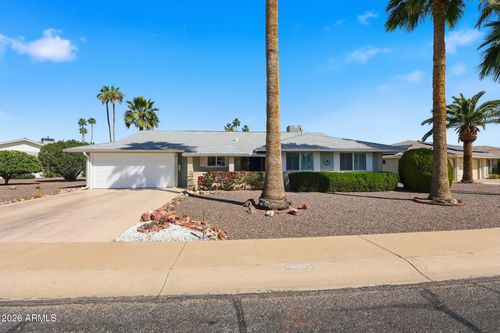 10402 W Wininger Cir, Sun City, AZ, 85351-4733 | Card Image