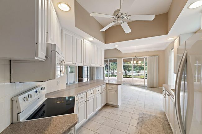8120 Se Paurotis Ln, House other with 3 bedrooms, 3 bathrooms and null parking in Hobe Sound FL | Image 12