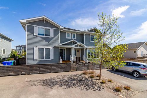 46 Country Meadows Boulevard W, Lethbridge, AB, T1J5J5 | Card Image