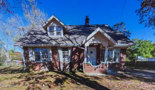 367 E Forest Ave, Jackson, TN, 38301-4177 | Card Image