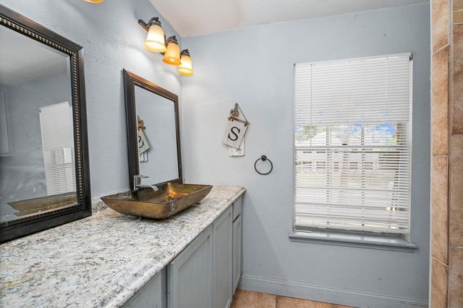 2nd Floor: Owner's Full Bathroom 1/2 (8 x 6)) | Image 28