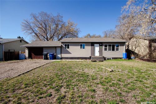 262 21st St W, Battleford, SK, S0M0E0 | Card Image