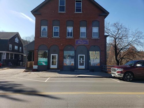 30 S Main St, Bristol, NH, 03222-3158 | Card Image