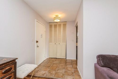 apt-b3-250 N Village Ave, Rockville Centre, NY, 11570-2355 | Card Image