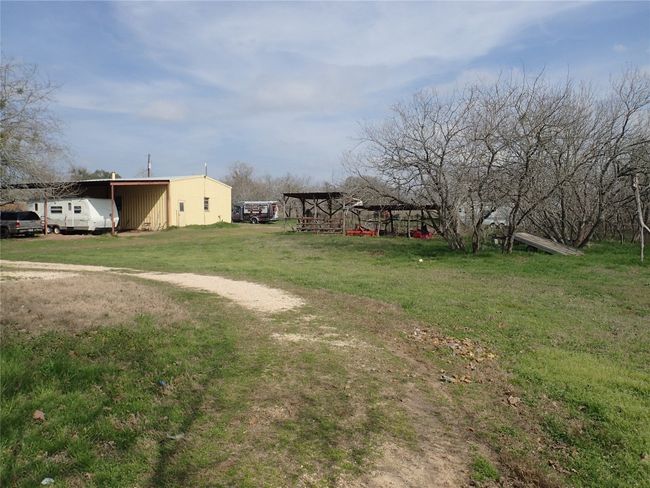 336 Boulder Ln, House other with 2 bedrooms, 2 bathrooms and 4 parking in Dale TX | Image 21