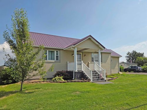 208 W Main St, Bruceton Mills, WV, 26525-7112 | Card Image