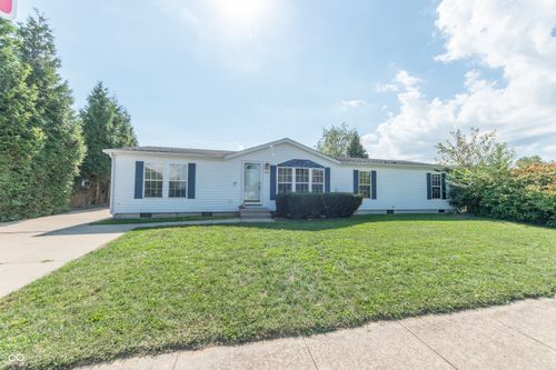 3333 Spring Valley Dr, Columbus, IN, 47203-4733 | Card Image