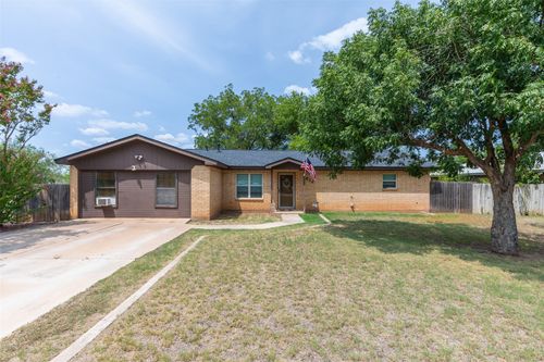 612 N 2nd, Merkel, TX, 79536-4214 | Card Image