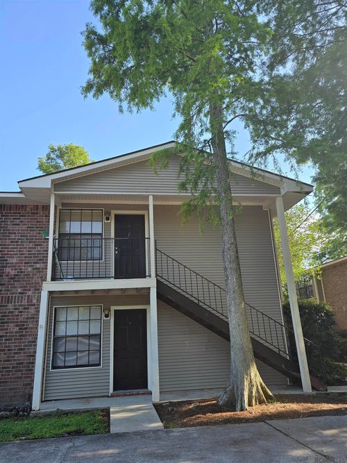 22c-915 W Macci St, Gonzales, LA, 70737 | Card Image