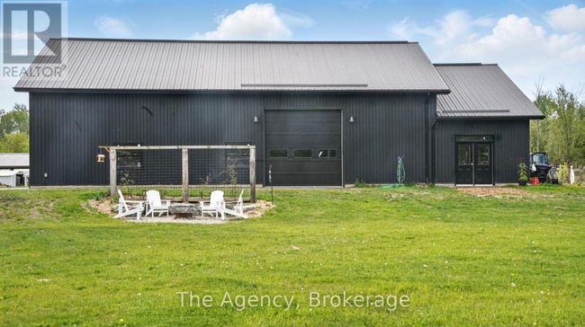 6598 County 10 Road, House other with 5 bedrooms, 5 bathrooms and 23 parking in Essa ON | Image 46