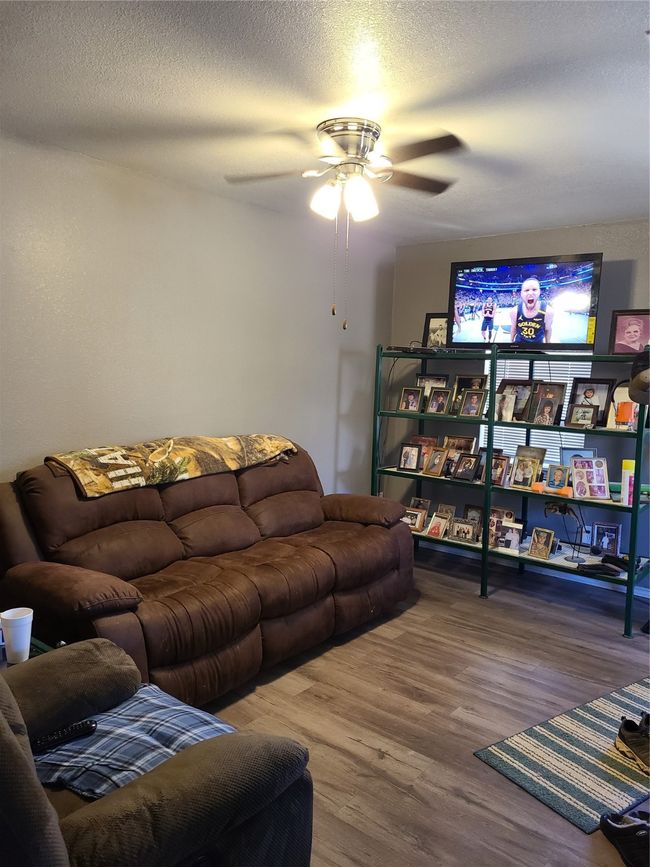 house on slab living room | Image 20
