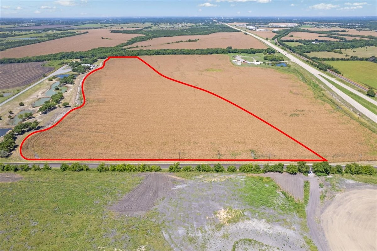 Land in Farmersville