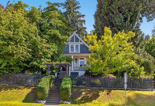 2201 St George St, Port Moody, BC, V3H2G1 | Card Image