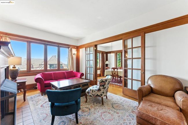 7 Panoramic Way, Condo with 2 bedrooms, 1 bathrooms and null parking in Berkeley CA | Image 10