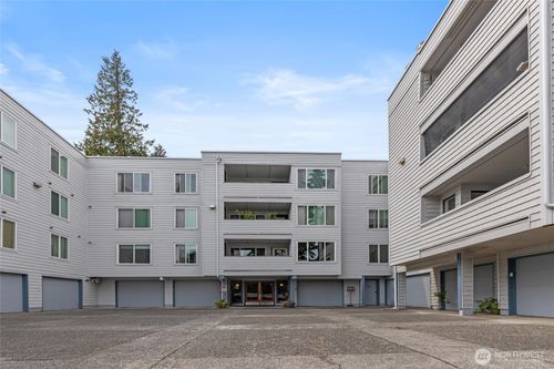 202-17417 Ashworth Ave N, Shoreline, WA, 98133-5462 | Card Image