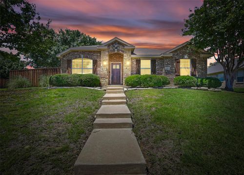 2101 Creekdale Dr, Denton, TX, 76210-3657 | Card Image