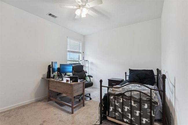 Secondary bedroom | Image 17