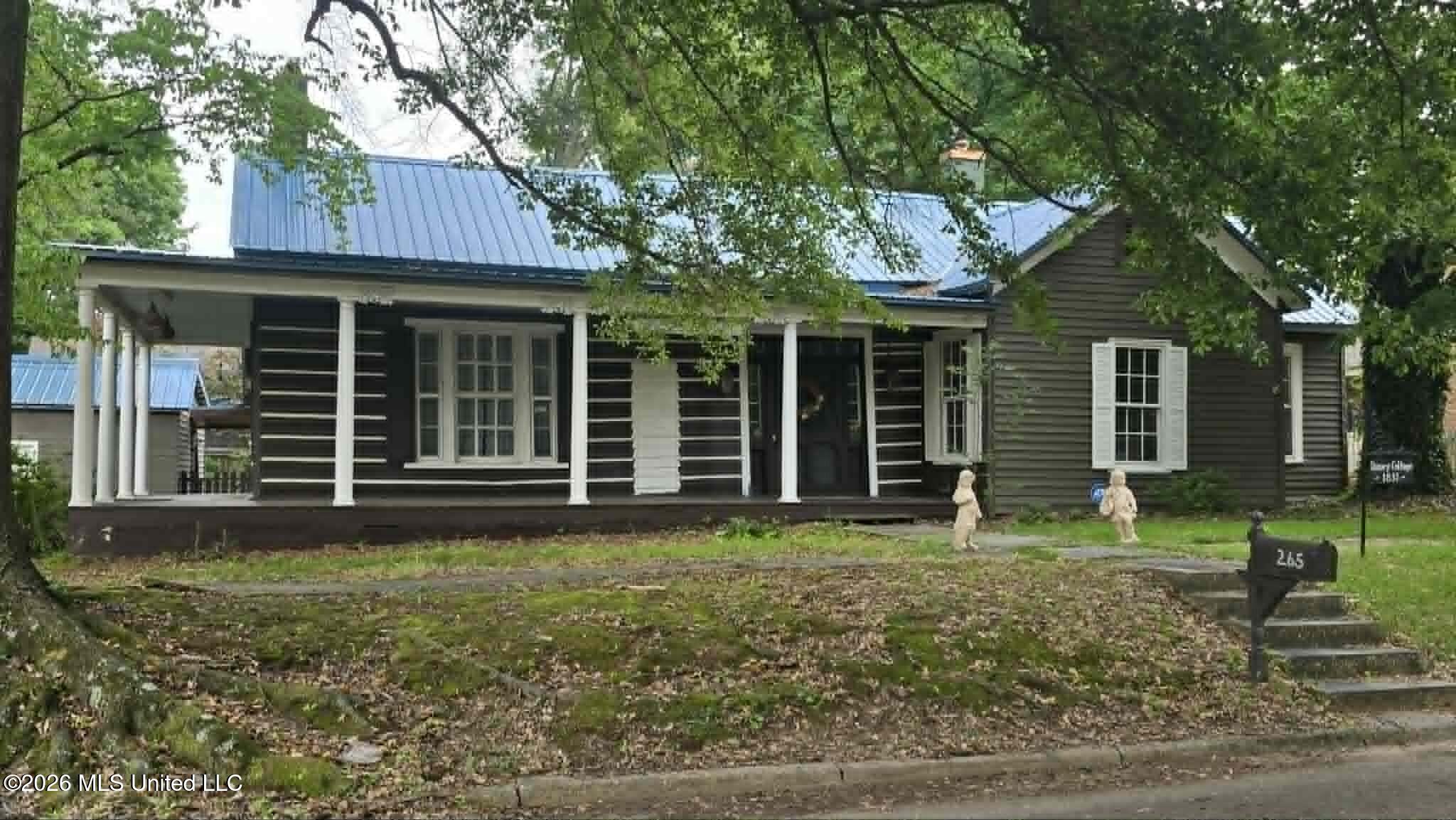 Residential in Holly Springs
