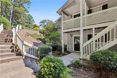 1308 Natchez Trce, Sandy Springs, GA, 30350-3023 | Card Image