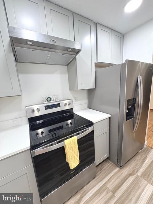 3b-23245 White Birch Ct, CALIFORNIA, MD, 20619-2029 | Card Image