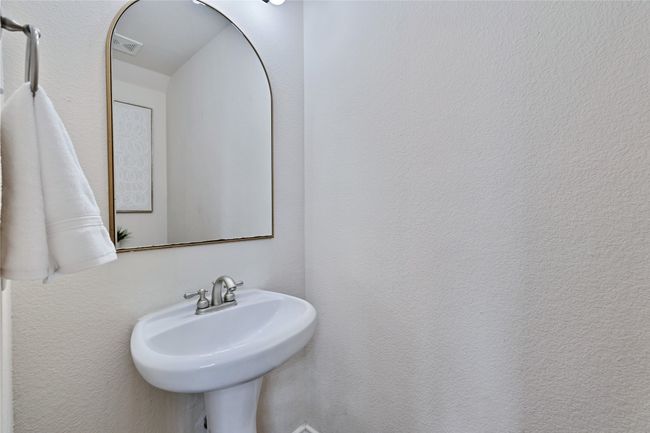 8620 Thistle Ridge Ter, House other with 4 bedrooms, 4 bathrooms and null parking in Fort Worth TX | Image 20