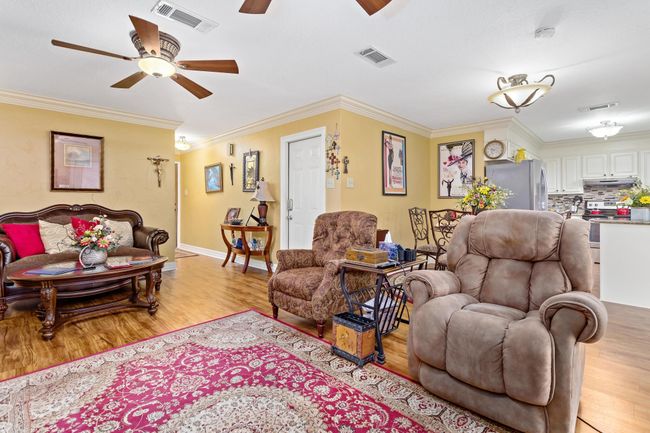 245 N Clover St, House other with 3 bedrooms, 2 bathrooms and null parking in Bridge City TX | Image 7