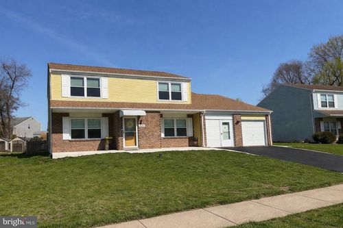 4535 Winding Brook Dr, BENSALEM, PA, 19020-7805 | Card Image