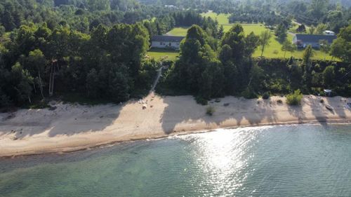 7038 Lakeshore Rd, Palms, MI, 48465 | Card Image