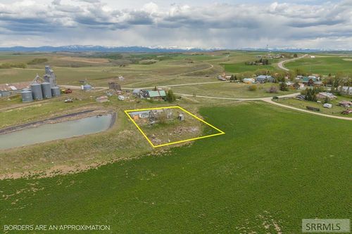 30 Bond St Drummond, Ashton, ID, 83420-5833 | Card Image