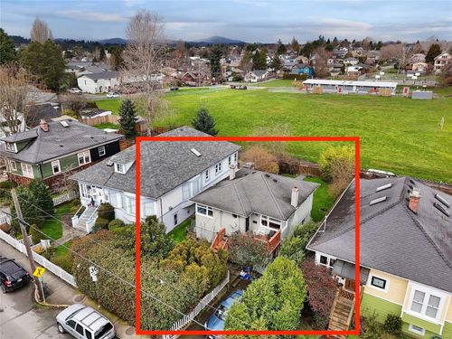 650 Wilson St, Victoria, BC, V9A3H2 | Card Image