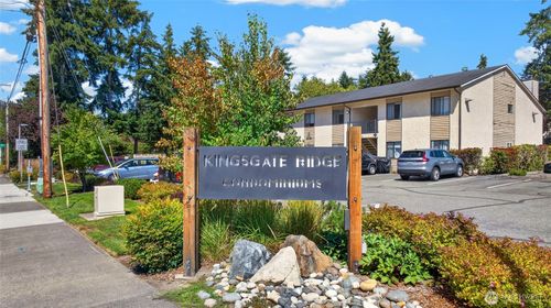 c10-12424 Ne 145th St, Kirkland, WA, 98034-1220 | Card Image