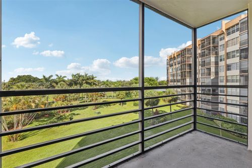 apt-420-900 Saint Charles Pl, Pembroke Pines, FL, 33026-3357 | Card Image