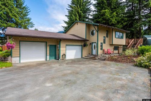 3336 Meander Way, Juneau, AK, 99801-9603 | Card Image