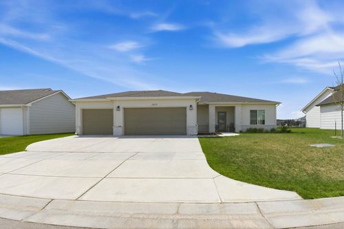 1017 Long Path St, Goddard, KS, 67052-4300 | Card Image