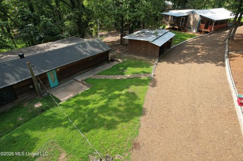 201 Ridgewood Dr, Water Valley, MS, 38965-5058 | Card Image