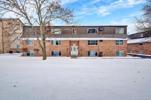 1617 S Riverside Ave C-18 #4 Avenue, St Clair, MI, 48079 | Card Image