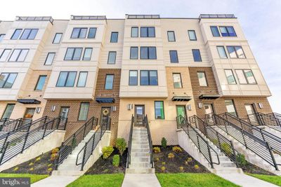 911 Laurens Alley, Townhouse with 3 bedrooms, 2 bathrooms and null parking in KING OF PRUSSIA PA | Image 2