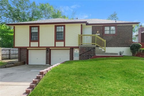 1501 N Aztec Ave, Independence, MO, 64056-1225 | Card Image