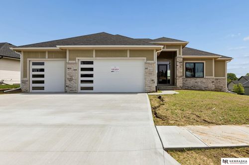 7805 N 167th Ave, Bennington, NE, 68007-2847 | Card Image